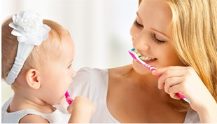 子供の歯を虫歯にしない予防法（仕上げ磨き）